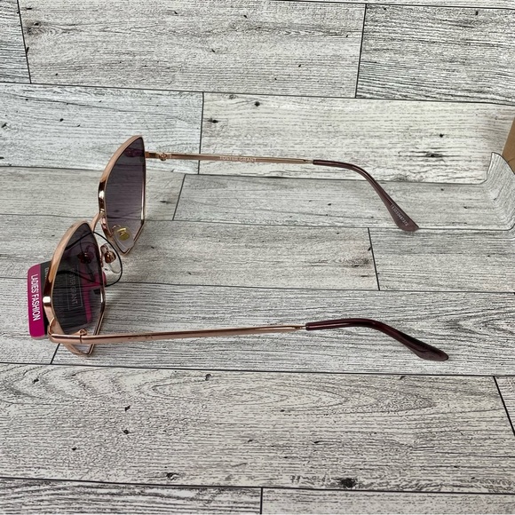 Foster GRANT CATEYE ROSE GOLD SUNGLASSES - Picture 4 of 5